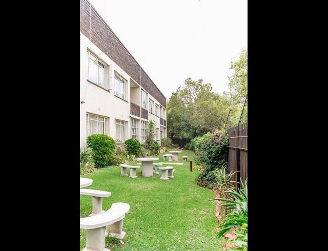 2 BEDROOM APARTMENT FOR SALE IN EASTLEIGH